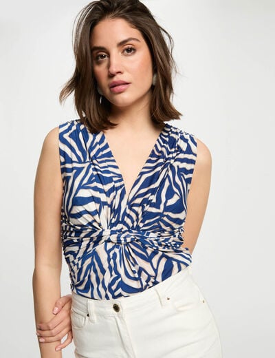 Sleeveless vest top white women
